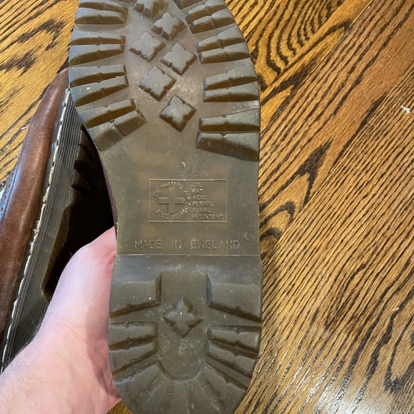 Vintage original Dr.Martens men’s wing tip style shoes. - Picture 8 of 13